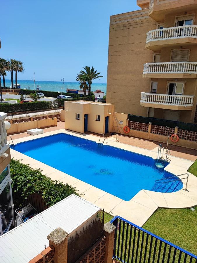 Casa Playa Guadalmar, Beautiful Apartment In Front Of The Sea, Wifi, Ac, Smart Tv, Private Parking Malaga Zewnętrze zdjęcie