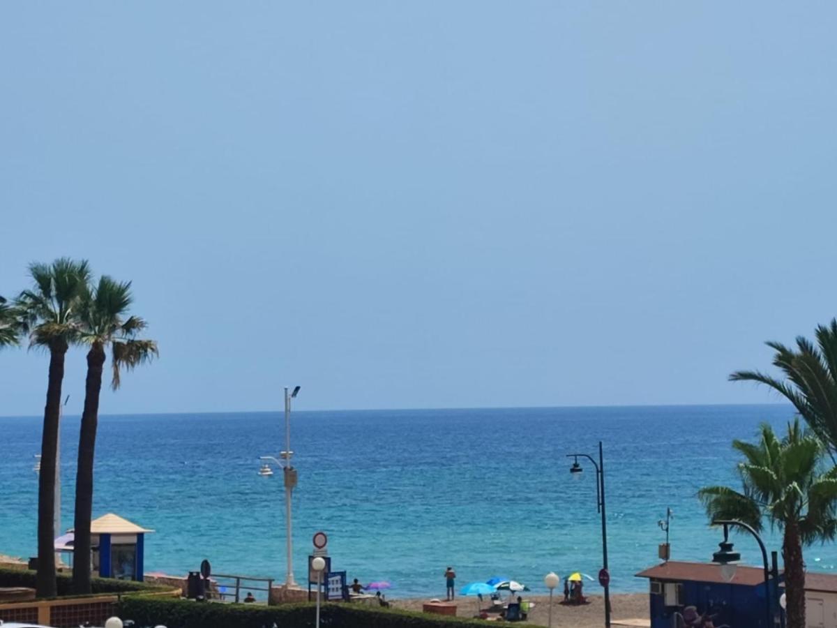 Casa Playa Guadalmar, Beautiful Apartment In Front Of The Sea, Wifi, Ac, Smart Tv, Private Parking Malaga Zewnętrze zdjęcie