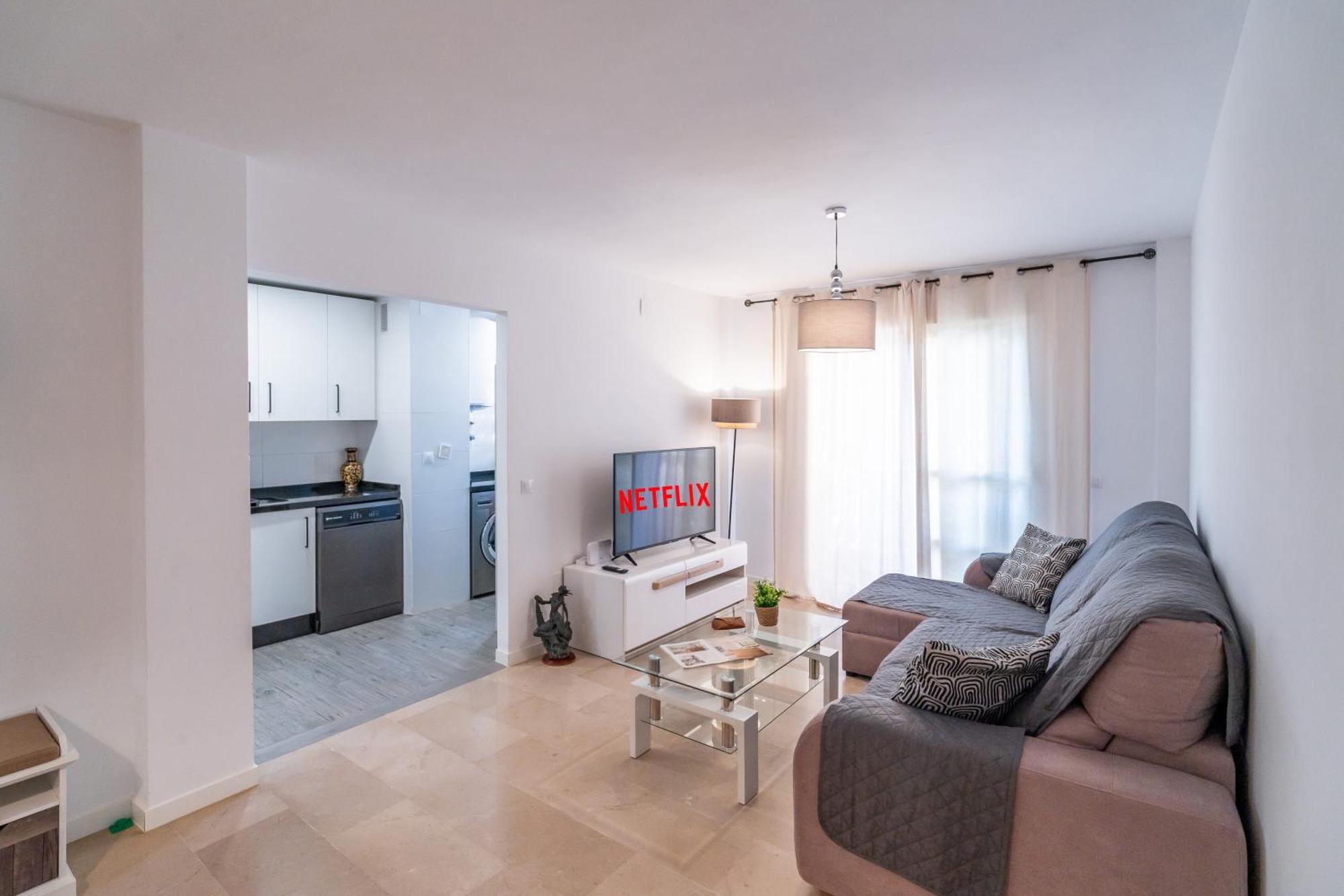 Casa Playa Guadalmar, Beautiful Apartment In Front Of The Sea, Wifi, Ac, Smart Tv, Private Parking Malaga Zewnętrze zdjęcie