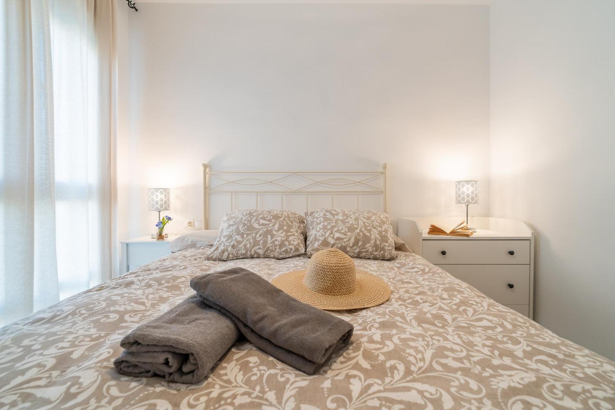 Casa Playa Guadalmar, Beautiful Apartment In Front Of The Sea, Wifi, Ac, Smart Tv, Private Parking Malaga Zewnętrze zdjęcie
