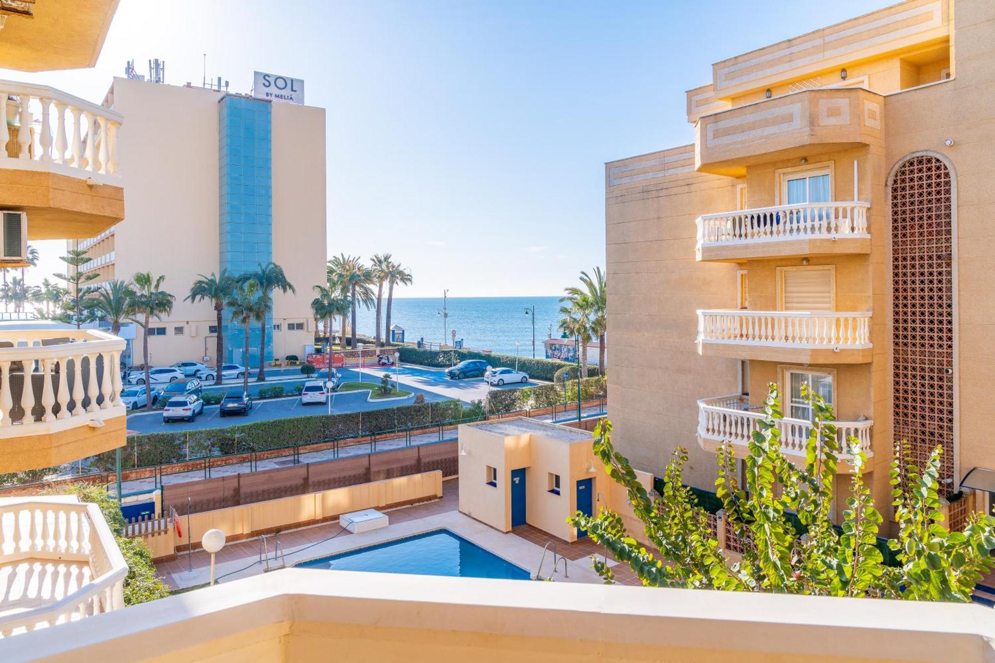 Casa Playa Guadalmar, Beautiful Apartment In Front Of The Sea, Wifi, Ac, Smart Tv, Private Parking Malaga Zewnętrze zdjęcie